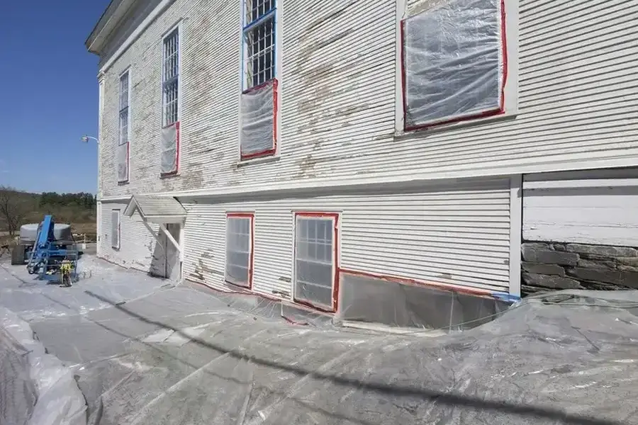 Choosing The Right Paint For Exterior Surfaces in South Bend, IN Choosing The Right Paint For Exterior Surfaces in South Bend, IN